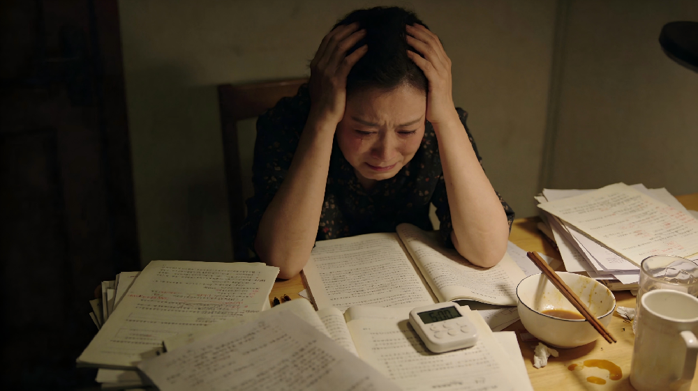 考前100天，崩溃的不仅是孩子！90%的父母正在经历“分离焦虑”。