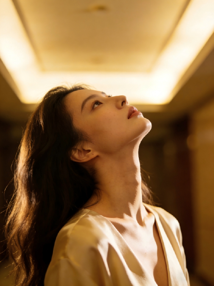 脸是被人“拉”下来的?和之时揭秘:日本“颈阔肌(Kokeikin)”与下颌线的崩塌